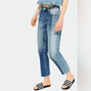 BDG Urban Outfitters Jessye jeans. Raw hem hidden button front. Size 27/32